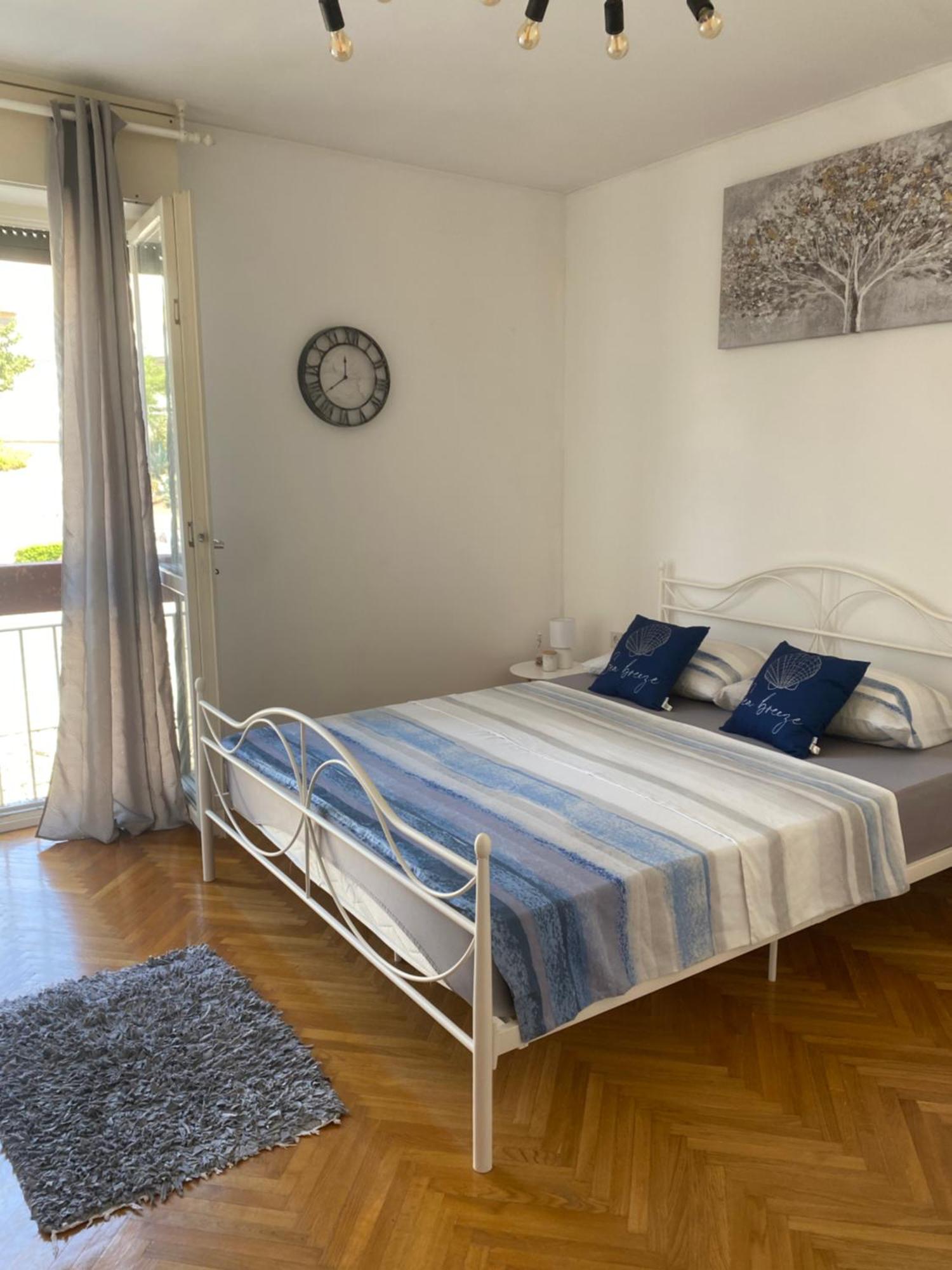 Apartment Niko - Self Check - In Split Exterior foto